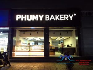 thiết kế cửa hàng bánh kẹo